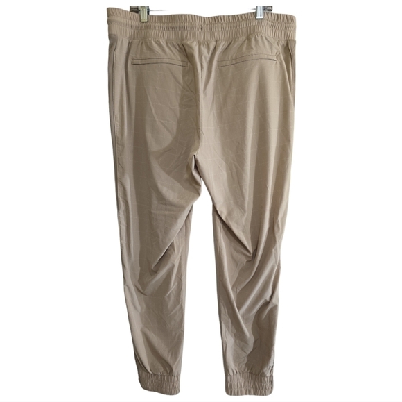 Athleta Brooklyn Textured Jogger Windowpane Silt Taupe 16 - Picture 6 of 9